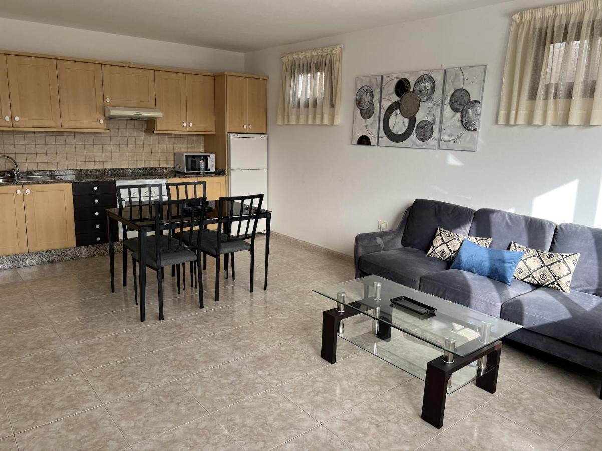 Bungalow Apartamento Sol Famara Bagian luar foto